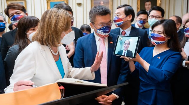 Nancy Pelosi auf ihrem Besuch in Taipeh.