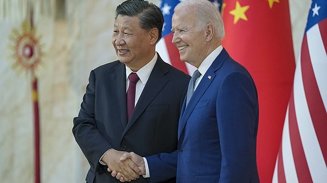 Präsident Biden mit Präsident Xi vor dem G20 Gipfel 2022 in Bali