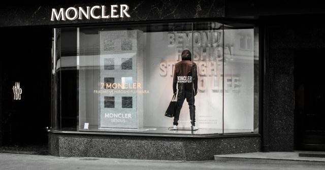 Moncler Store