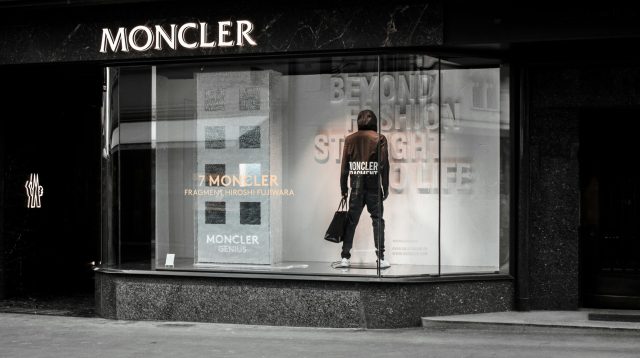 Moncler Store