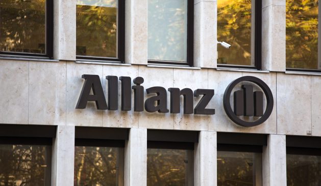 Allianz Logo auf einem Gebäude in Köln