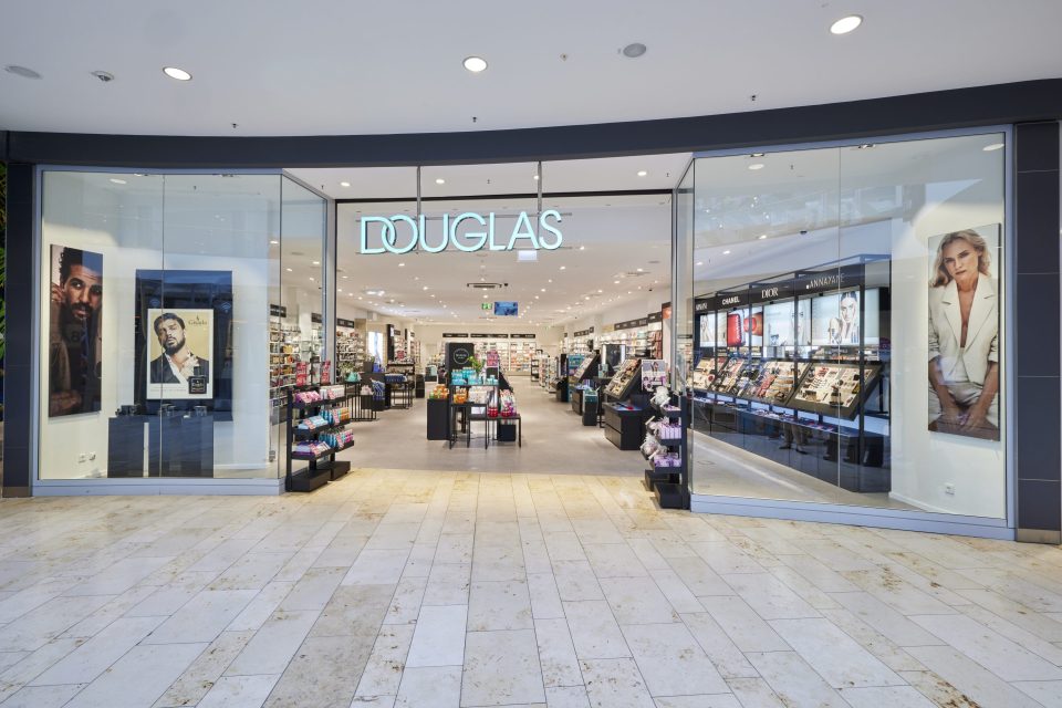 Douglas Store in Ludwigshafen, Deutschland