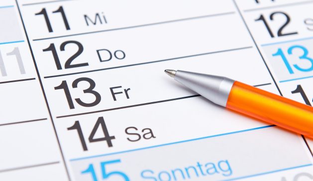 Kalender Freitag der 13. mit Stift