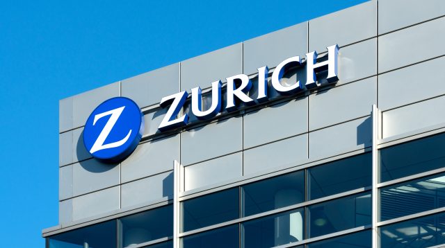 Logo der Zürich Versicherung auf einer Fassade in Frankfurt am Main