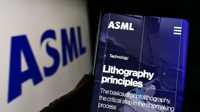 ASML ist der weltweit größte Anbieter von Lithographiesystemen