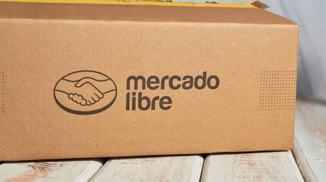 Eine Freiverkehrskartonage von MercadoLibre