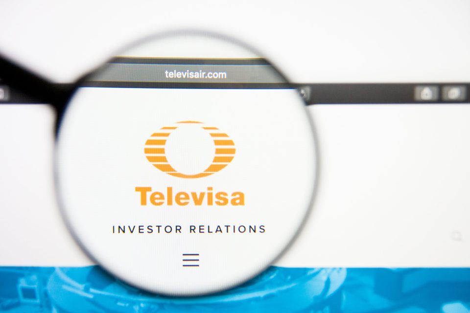 Homepage von Grupo Televisa, wo das Logo der Grupo Televisa auf dem Bildschirm zu sehen ist