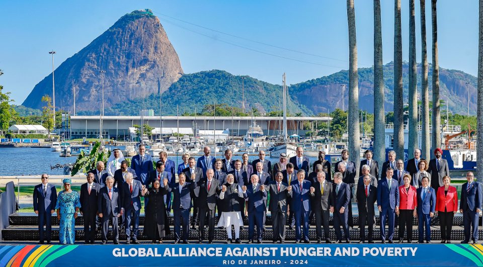 Das inoffizielle Eröffnungsfoto des G20-Gipfels in Rio de Janeiro, Brasilien