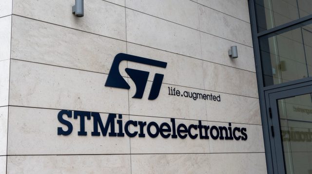 Das Logo von STMicroelectronics