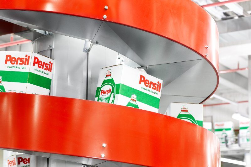 Abfüllung des Flüssigwaschmittels Persil