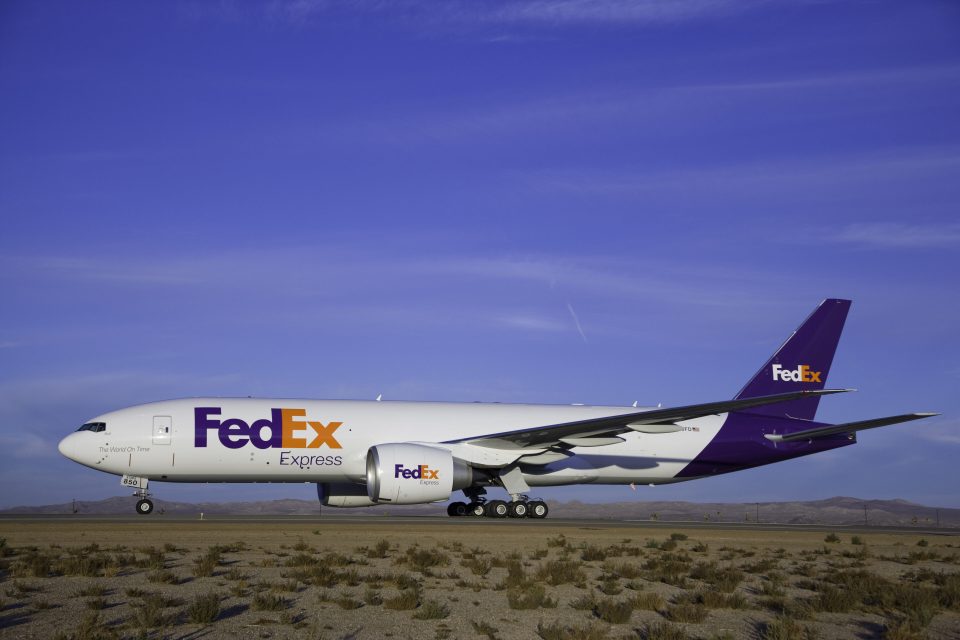 Eine FedEx Express Boeing777