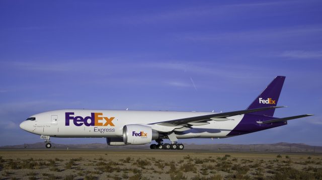 Eine FedEx Express Boeing777