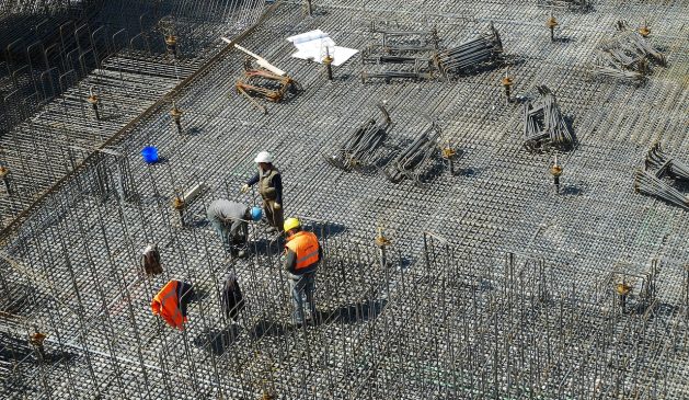 Arbeiter auf einer Baustelle