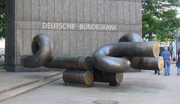 Deutsche Bundesbank Skulptur in Hamburg