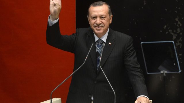 Erdogan hebt die Hand gegen oppositionelle Wahlsieger in Istanbul