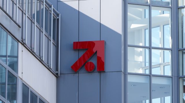 ProSiebenSat.1-Gebäude mit Logo