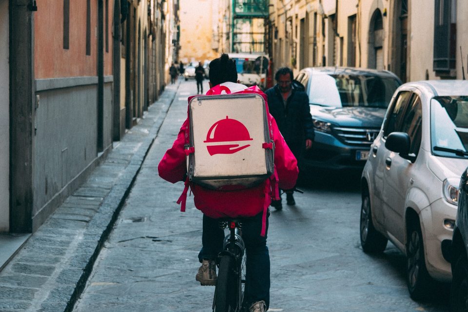 Nicht nur mit Tochter Foodora (siehe: Foto) startet Delivery Hero durch. Das Jungunternehmen wird jetzt auch zum Wagniskapitalgeber.