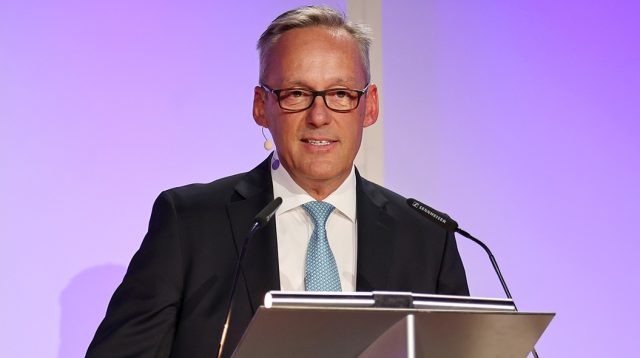 Peter Hanker, Vorstandssprecher der Volksbank Mittelhessen.