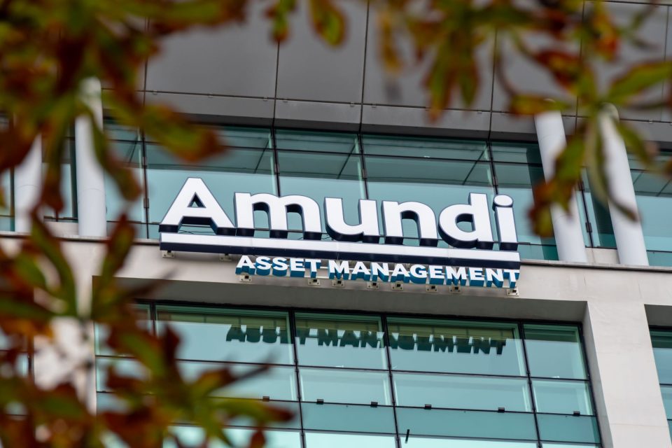 Der Amundi Asset Management Hauptsitz in Paris, Frankreich