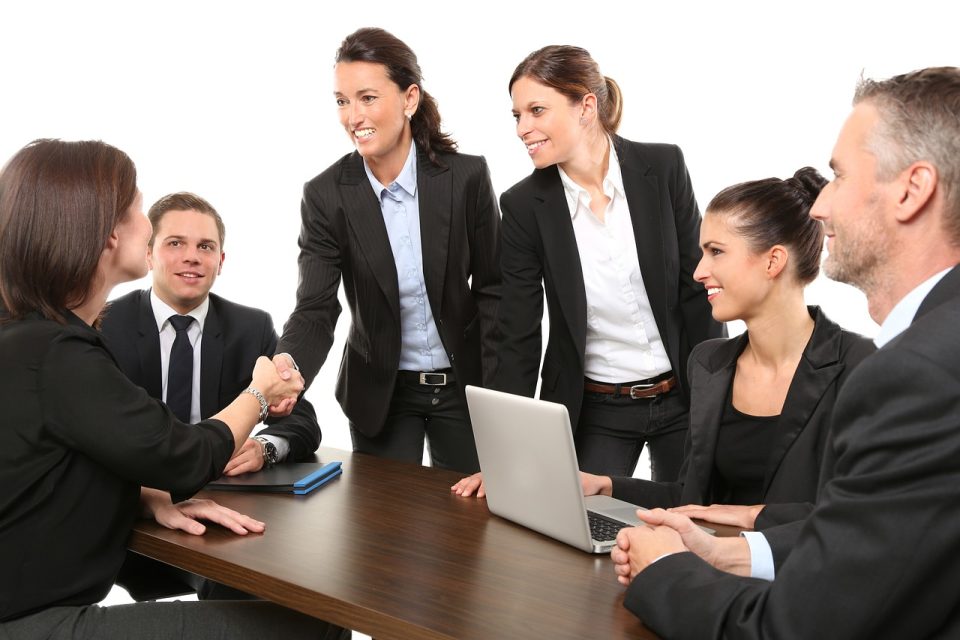 Ein Meeting im Büro