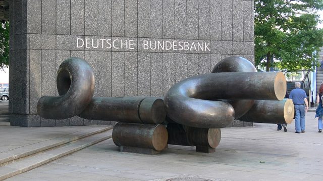 Deutsche Bundesbank Skulptur in Hamburg