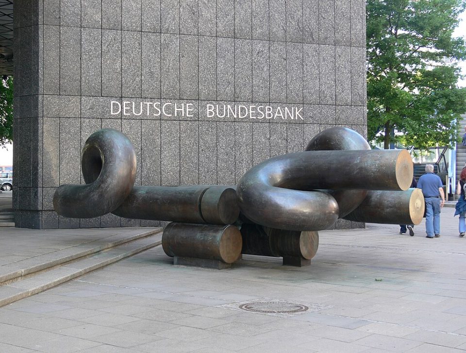 Deutsche Bundesbank Skulptur in Hamburg