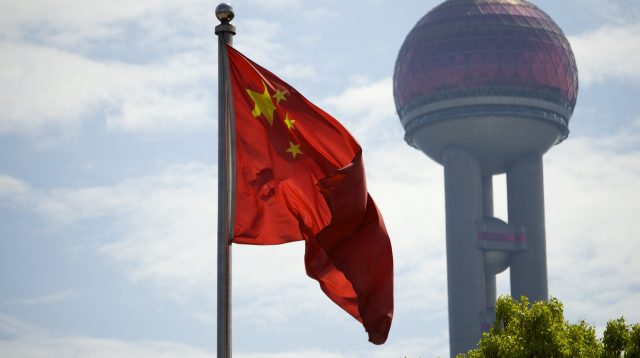 Flagge Chinas in Shanghai